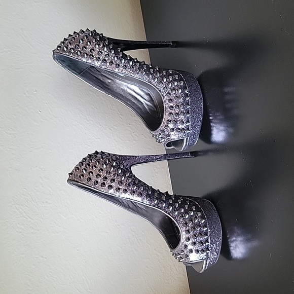 Steve Madden Platform Stiletto Spiked Heels - Picture 2 of 7